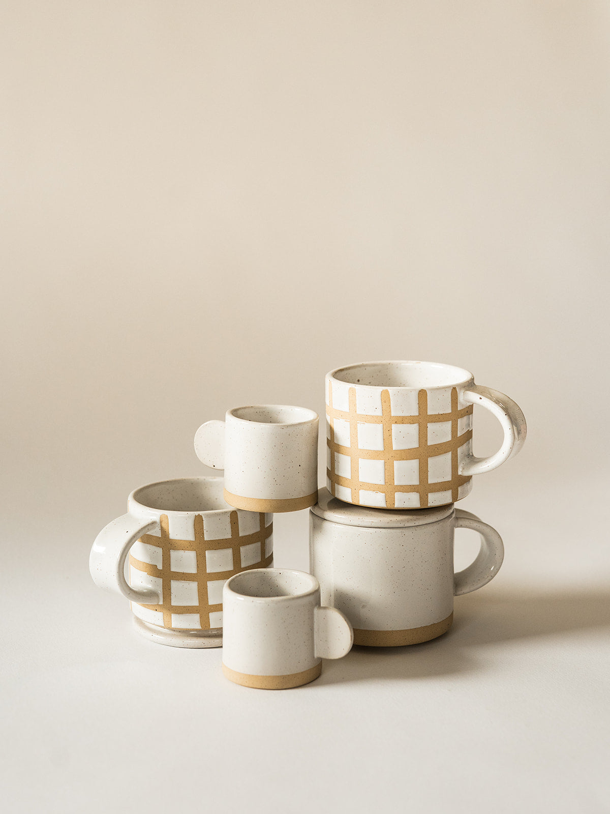 Speckle Grid Mug with Lid S2