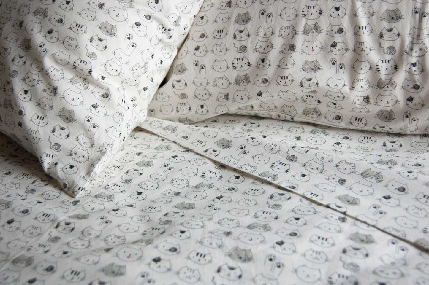 Cat Portrait Sheet Set