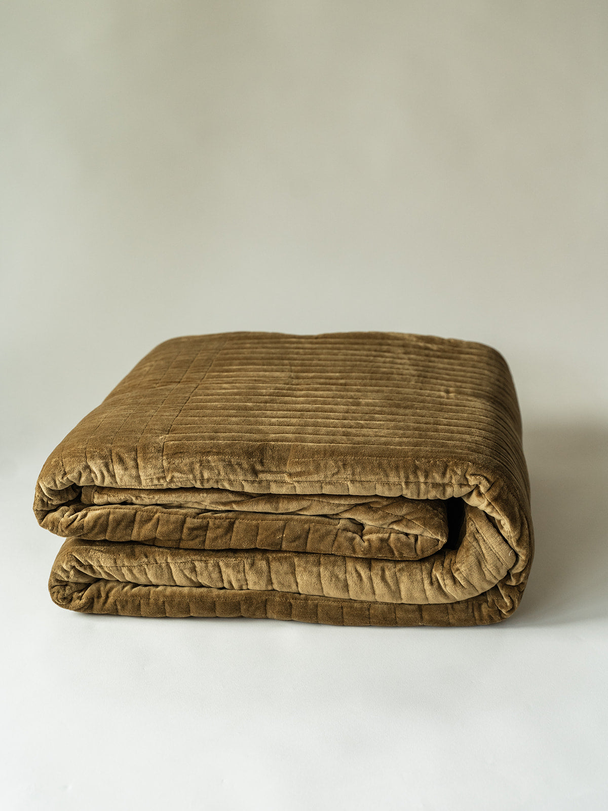 Channel Grid Velvet Quilt